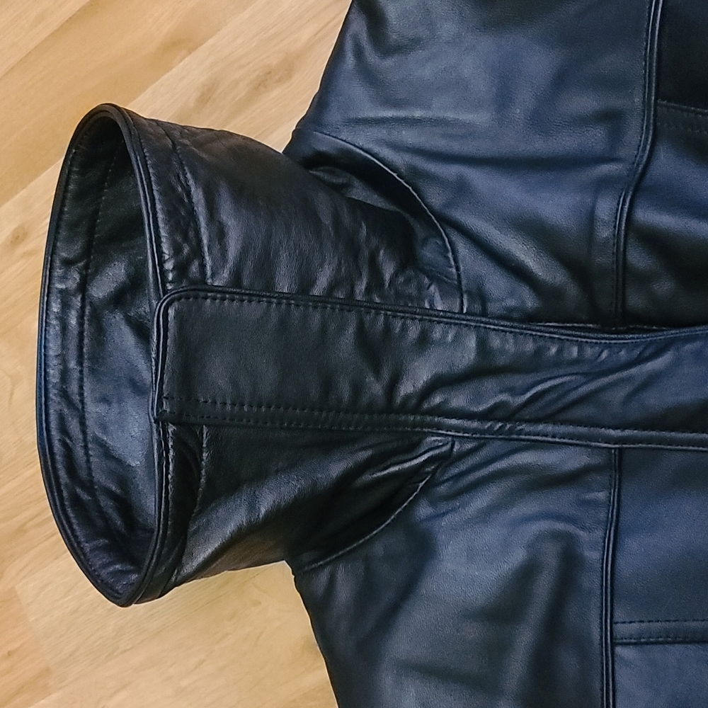 Leather Jacket with belt with Thinsulate Ling size M Excell condition - Picture 4 of 10